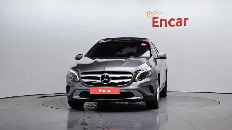 Mercedes-Benz GLA-Class