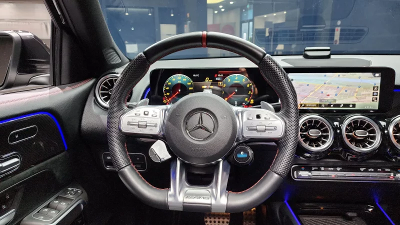 Mercedes-Benz GLB-Class