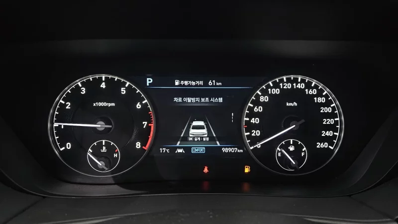 Genesis G90