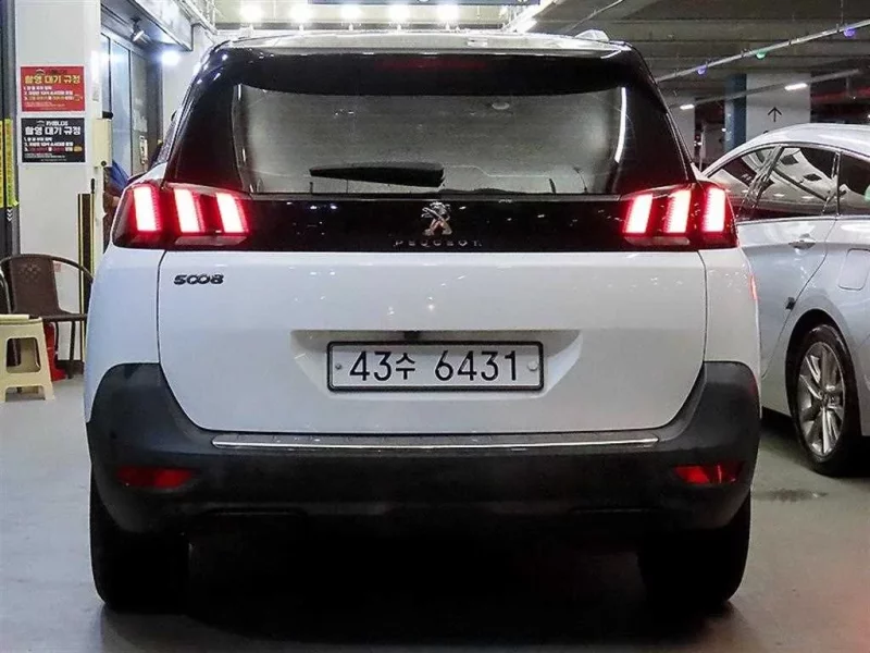 Peugeot 5008