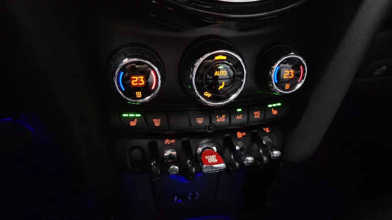 MINI Cooper Convertible