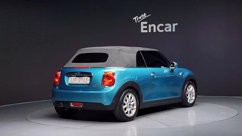 MINI Cooper Convertible