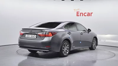 Lexus ES300h