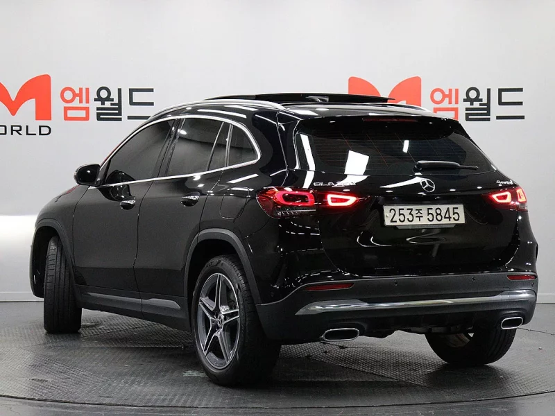 Mercedes-Benz GLA-Class