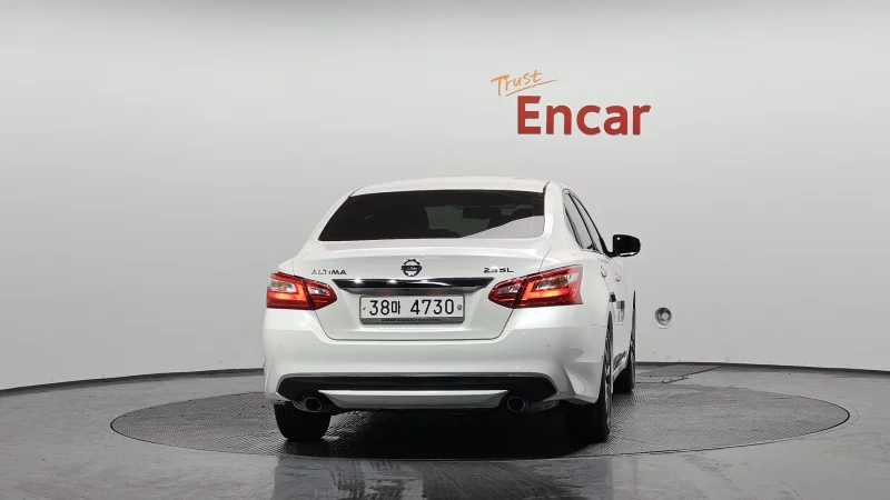 Nissan Altima