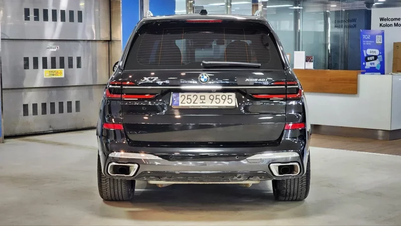 BMW X7