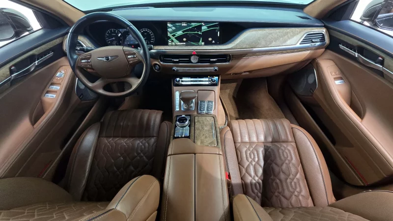 Genesis G90