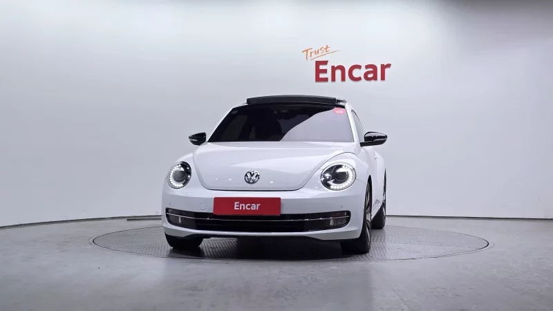 Volkswagen BEETLE