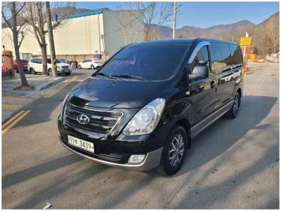 Hyundai Starex