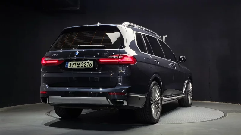 BMW X7
