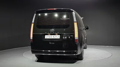 Hyundai Staria