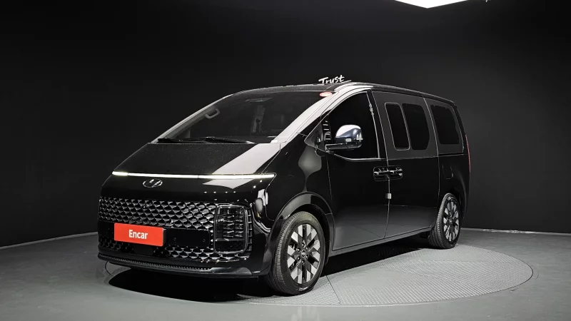 Hyundai Staria