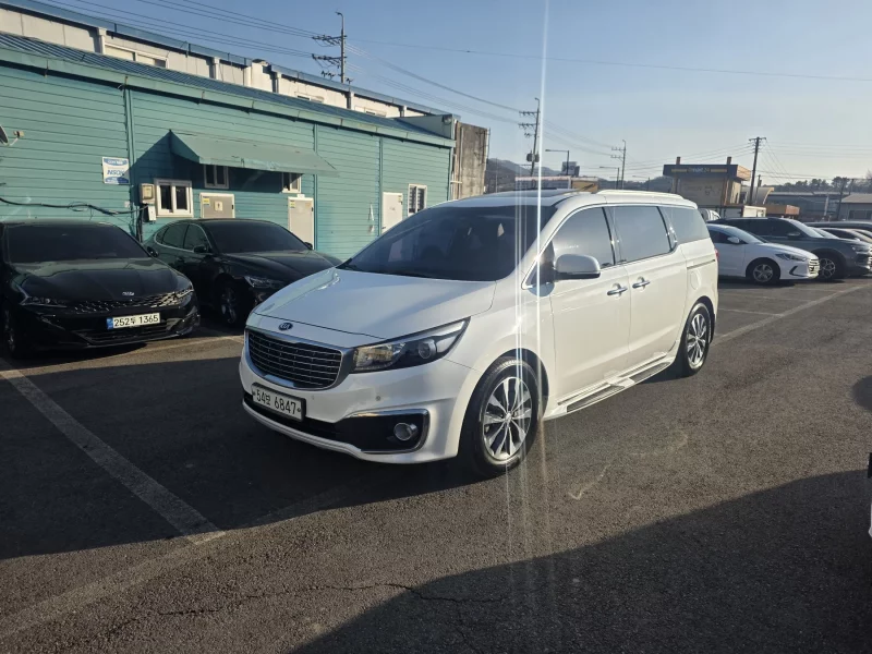 Kia Carnival