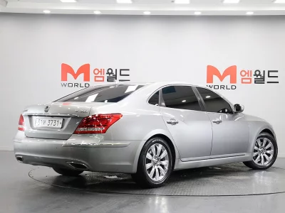 Hyundai Equus