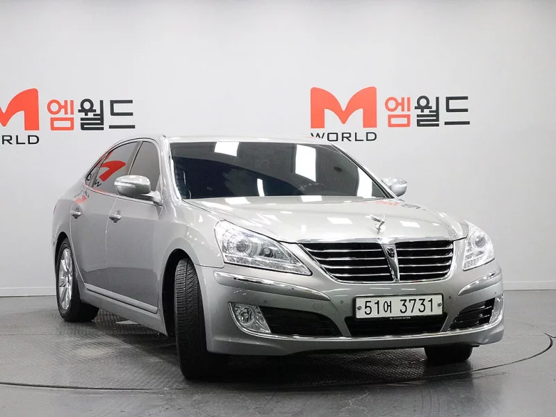 Hyundai Equus