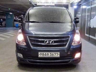 Hyundai Starex
