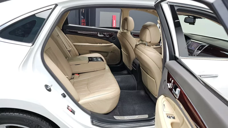 Hyundai Equus