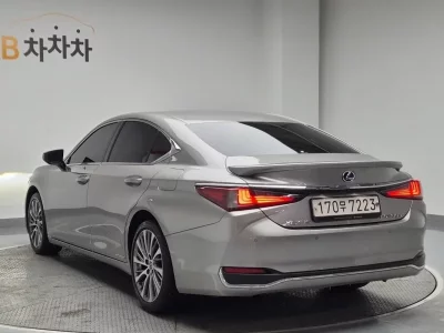 Lexus ES300h