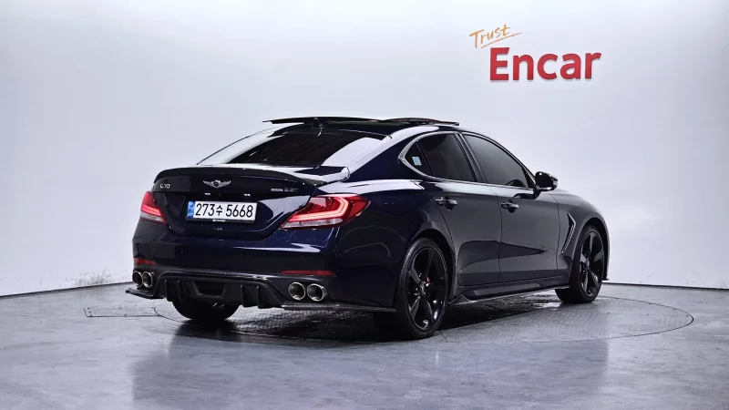 Genesis G70