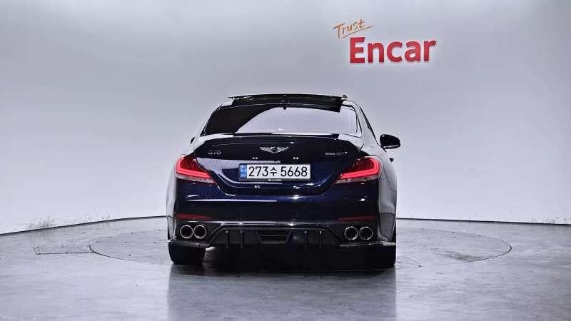 Genesis G70