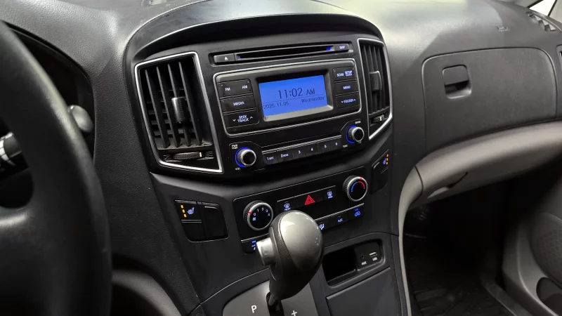 Hyundai Grand Starex