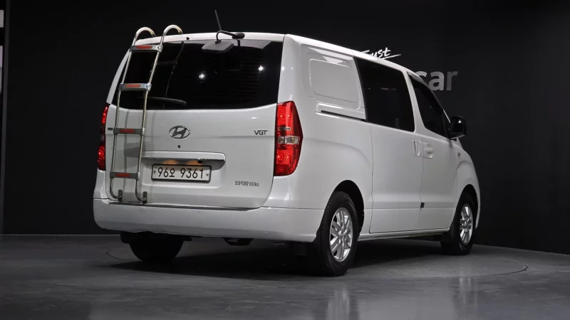 Hyundai Grand Starex