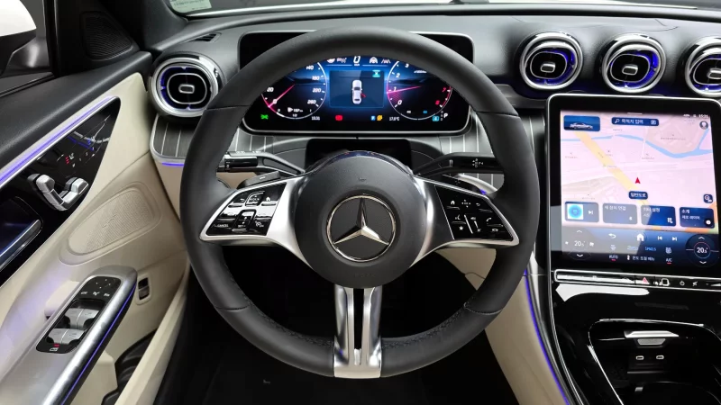 Mercedes-Benz C-Class