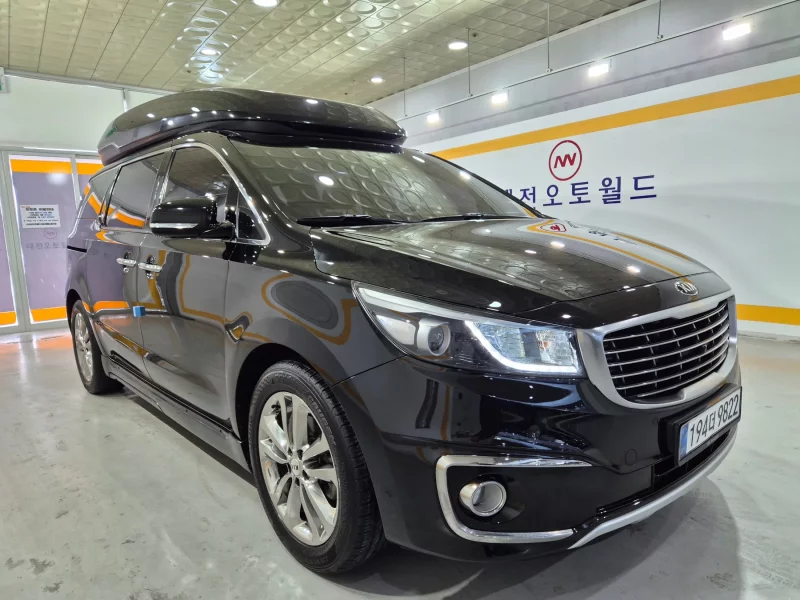 Kia Carnival