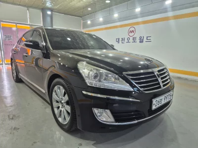 Hyundai Equus