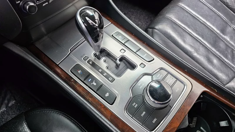 Hyundai Equus