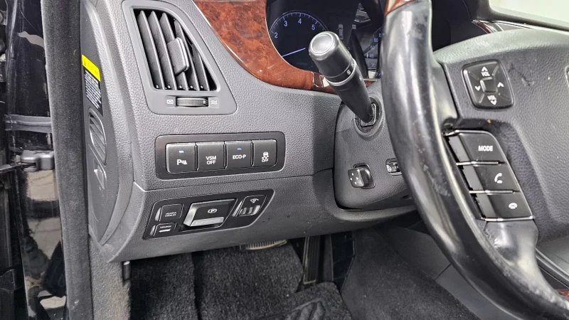 Hyundai Equus