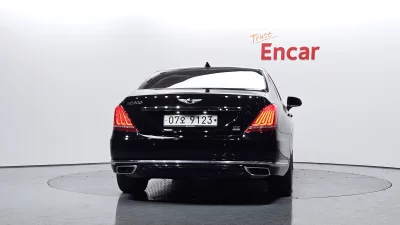 Genesis EQ900