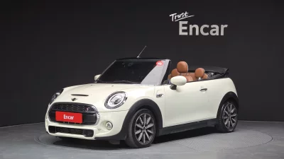 MINI Cooper Convertible
