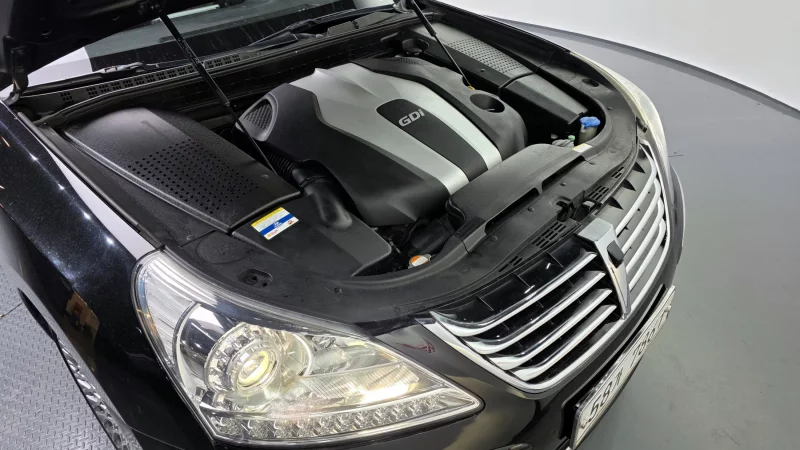 Hyundai Equus