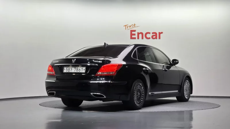 Hyundai Equus
