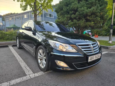 Hyundai Genesis