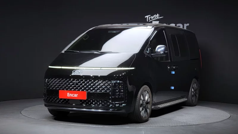 Hyundai Staria