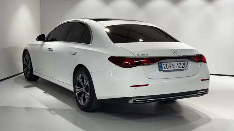 Mercedes-Benz E-Class