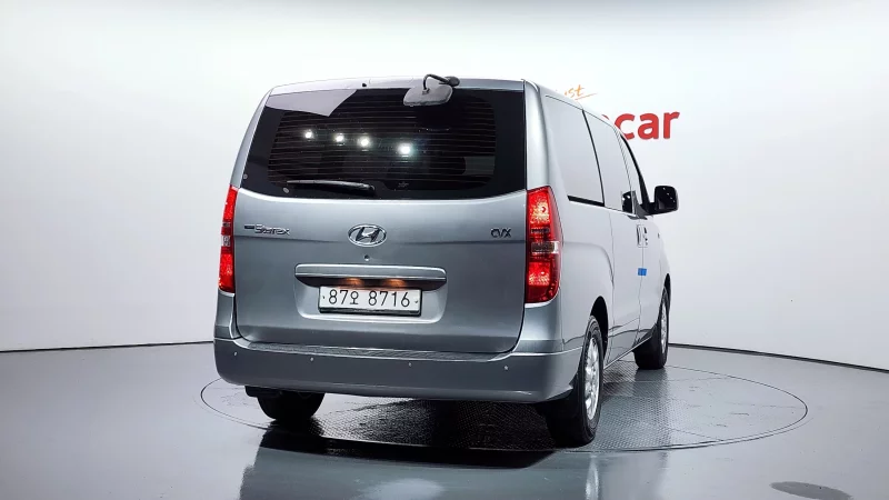 Hyundai Grand Starex