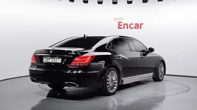 Hyundai Equus