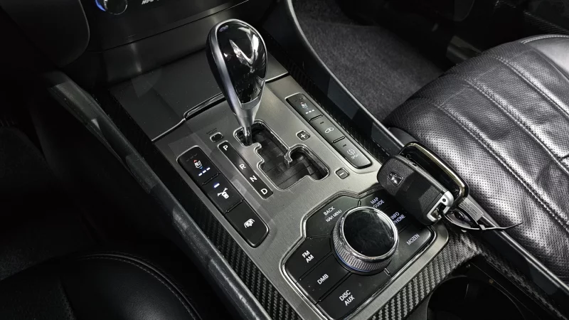 Hyundai Equus