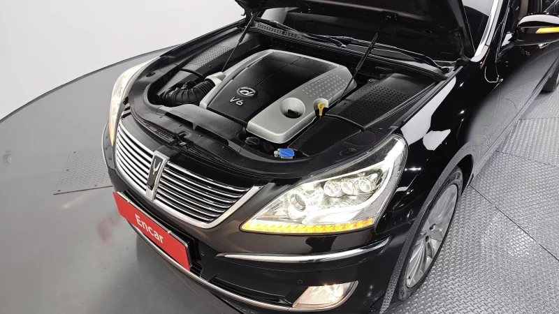 Hyundai Equus