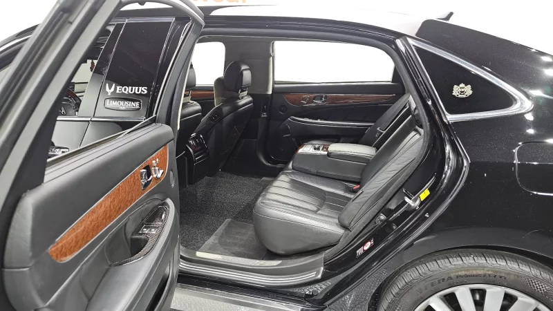 Hyundai Equus