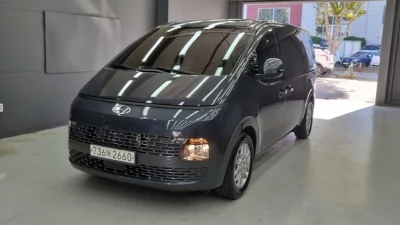 Hyundai Staria