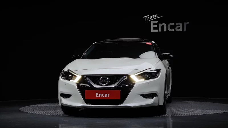 Nissan MAXIMA