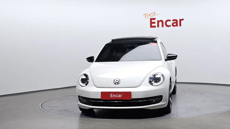 Volkswagen BEETLE