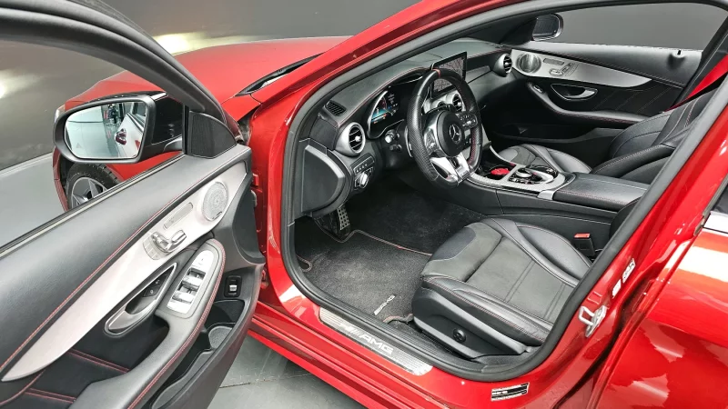 Mercedes-Benz C-Class