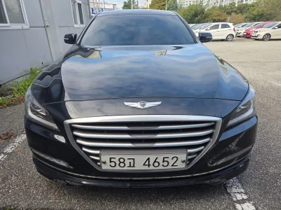 Hyundai Genesis