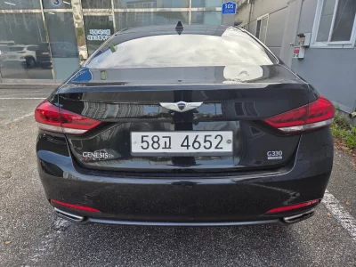 Hyundai Genesis