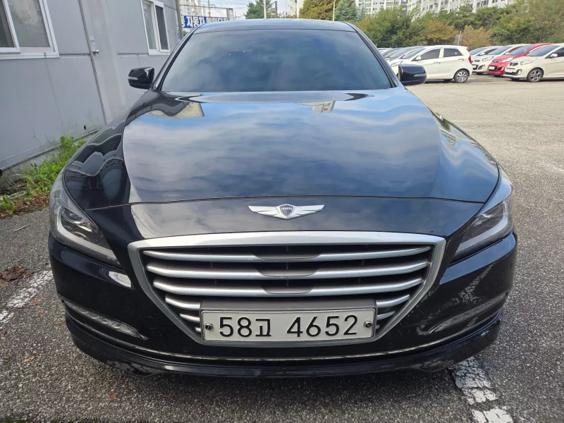 Hyundai Genesis